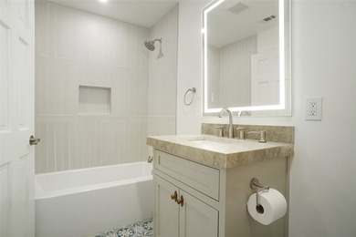 Waterfront Luxury. Fully Reimagined. Move-In Ready. Welcome to - photo 26