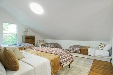 Waterfront Luxury. Fully Reimagined. Move-In Ready. Welcome to - photo 27