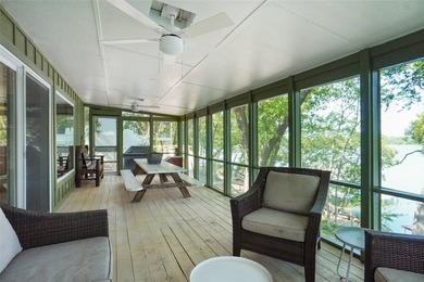 Waterfront Luxury. Fully Reimagined. Move-In Ready. Welcome to - photo 31