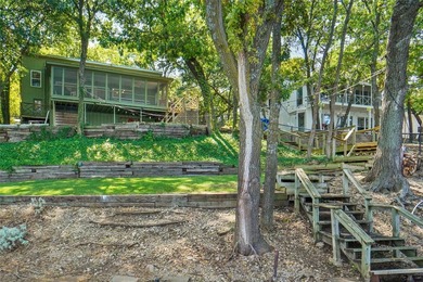 Waterfront Luxury. Fully Reimagined. Move-In Ready. Welcome to - photo 39