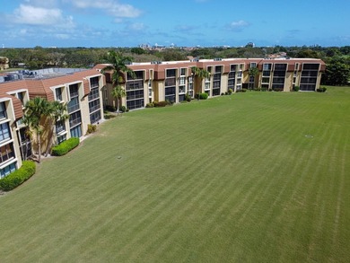 Enjoy easy living in this charming first-floor 2-bedroom - photo 1