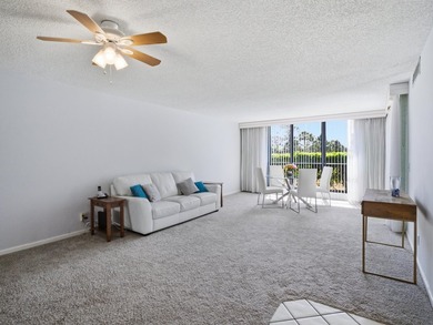Enjoy easy living in this charming first-floor 2-bedroom - photo 5
