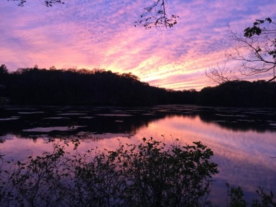 Lake Home For Sale in North Stonington, Connecticut