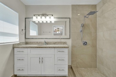 Beautiful 3/2 Single family home in Oakland park! Nicely - photo 17