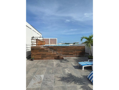 Discover this fully furnished and equipped 2-bedroom, 2-bathroom