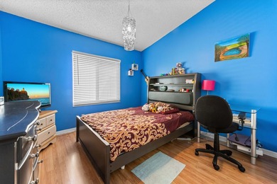 Welcome to this beautiful 3-bedroom, 2-bath, 2-car garage home - photo 20