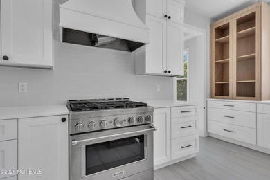 Welcome to The Baron Model. A luxurious home to be built in the - photo 21