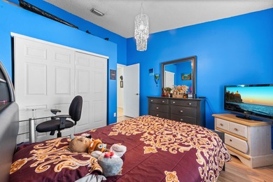 Welcome to this beautiful 3-bedroom, 2-bath, 2-car garage home - photo 21