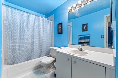 Welcome to this beautiful 3-bedroom, 2-bath, 2-car garage home - photo 23