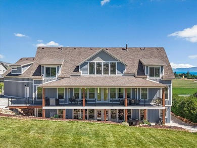 Custom luxury home in beautiful Bear Lake, designed for large - photo 4