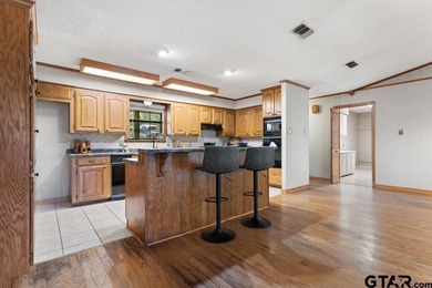 This home has so much potential and offers an affordable entry - photo 11