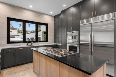An entertainer's dream in the heart of South Tampa. Tucked away - photo 13
