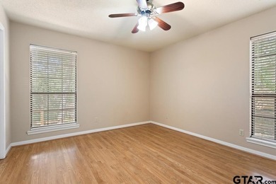 This home has so much potential and offers an affordable entry - photo 24