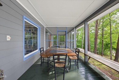 Private 3 bed, 4 bath home with 2 bonus rooms for additional - photo 25
