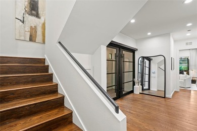 An entertainer's dream in the heart of South Tampa. Tucked away - photo 26