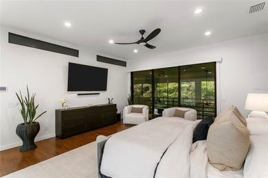 An entertainer's dream in the heart of South Tampa. Tucked away - photo 29