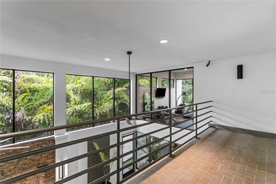 An entertainer's dream in the heart of South Tampa. Tucked away - photo 30