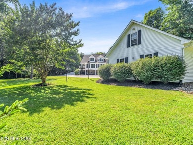 Welcome to 281 Cottage Drive, where classic lakefront living - photo 50