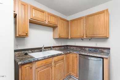 Welcome to this beautifully maintained, move-in-ready home - photo 8