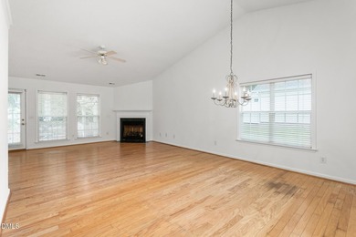Welcome to this beautifully maintained, move-in-ready home - photo 10