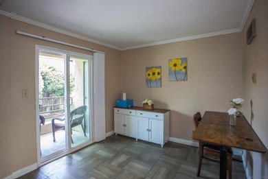Light & Bright upper 2 bed/1bath, 796 sf Unit in the Verano of - photo 15