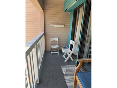 What a great price for this adorable furnished unit for sale. A