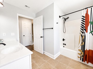 Welcome to a home that's built for making memories. Perfectly - photo 18