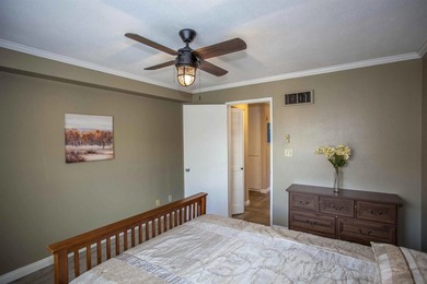Light & Bright upper 2 bed/1bath, 796 sf Unit in the Verano of - photo 19