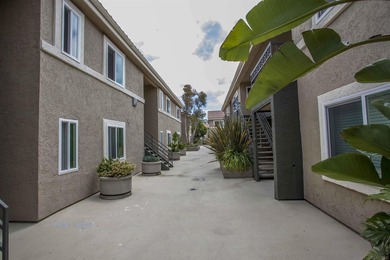 Light & Bright upper 2 bed/1bath, 796 sf Unit in the Verano of - photo 31