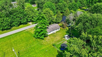Enjoy everything Lake Wawasee has to offer from this beautifully - photo 36