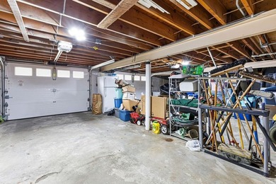 Beautifully updated, spacious home located in a quiet - photo 42