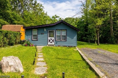 Lake Home For Sale in Vernon Twp., New Jersey