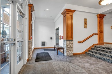 Located in the heart of downtown, walking distance to endless - photo 2