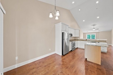 Enjoy carefree condo living in this spacious upper-level - photo 11
