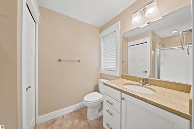 Enjoy carefree condo living in this spacious upper-level - photo 19