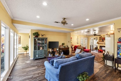 HURRY SELLER MUST SELL!!! UNBELIEVABLE PRICE ON THIS 2834 SQ FT - photo 38