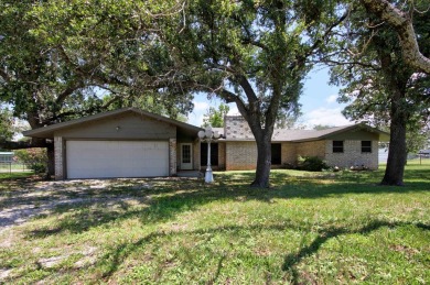 Lake Home Sale Pending in Buchanan Dam, Texas