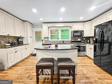 || LAKE LANIER LIFESTYLE || 2-STORY PRIVATE DOCK || OVER 2 ACRES - photo 6