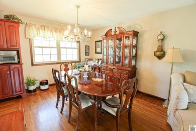 Spacious 4 bedroom, 2 bathroom brick home offering just under 2 - photo 20