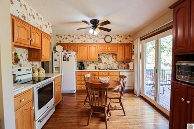 Spacious 4 bedroom, 2 bathroom brick home offering just under 2 - photo 23