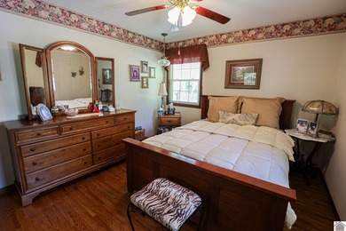 Spacious 4 bedroom, 2 bathroom brick home offering just under 2 - photo 27