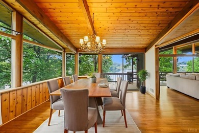 Nestled at the end of a private drive, this lakeside sanctuary - photo 31