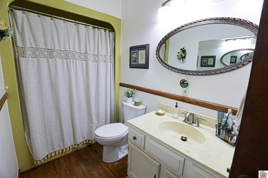 Spacious 4 bedroom, 2 bathroom brick home offering just under 2 - photo 31