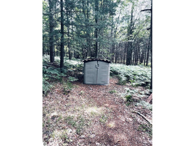 Nestled among beautiful mature trees, this well taken care of 3 - photo 35