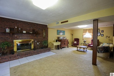 Spacious 4 bedroom, 2 bathroom brick home offering just under 2 - photo 38