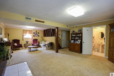 Spacious 4 bedroom, 2 bathroom brick home offering just under 2 - photo 39