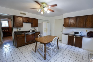 Spacious 4 bedroom, 2 bathroom brick home offering just under 2 - photo 43