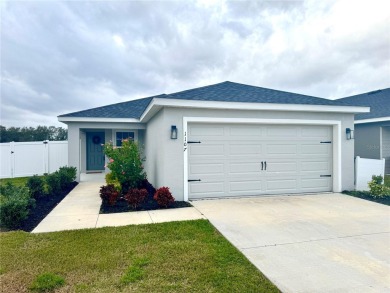 Lake Home For Sale in Auburndale, Florida