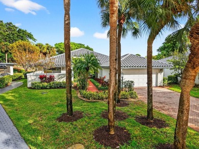 (private lake, pond, coastal) Home For Sale in Boynton Beach Florida
