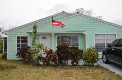 Lake Home For Sale in Boynton Beach, Florida